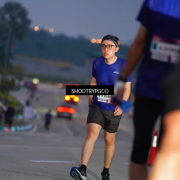 Runner Photo 7401864