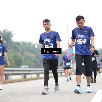 Runner Photo 7401889