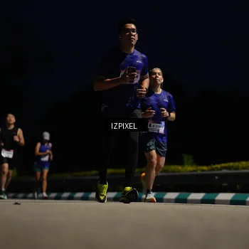 Runner Photo 7401892