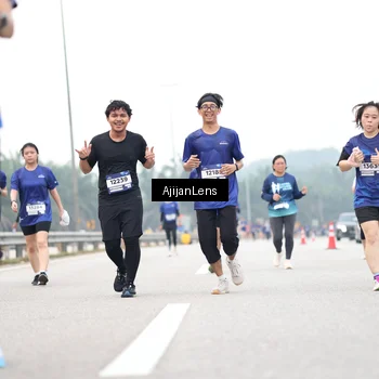 Runner Photo 7401953