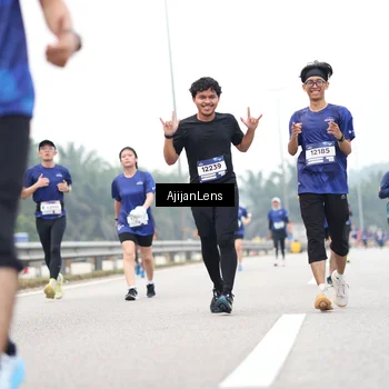 Runner Photo 7402006