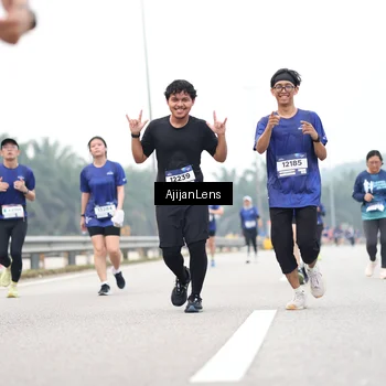 Runner Photo 7402009