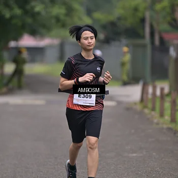 Runner Photo 7402049