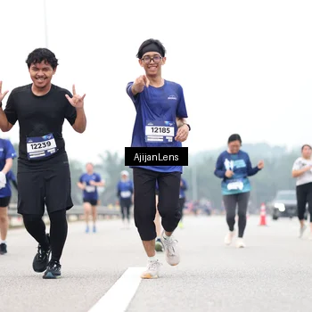 Runner Photo 7402057