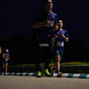 Runner Photo 7402069
