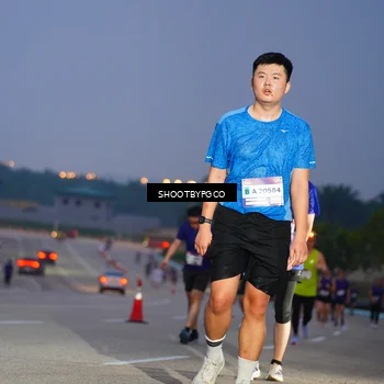 Runner Photo 7402106