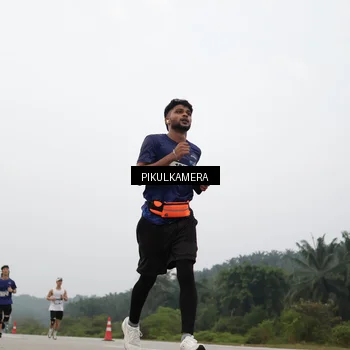 Runner Photo 7402129