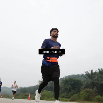 Runner Photo 7402133