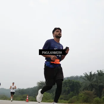Runner Photo 7402152