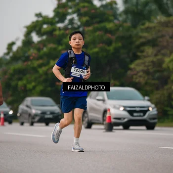 Runner Photo 7402170