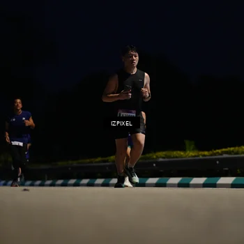 Runner Photo 7402218