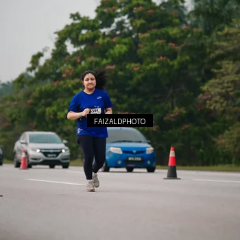 Runner Photo 7402280