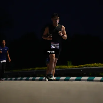 Runner Photo 7402365