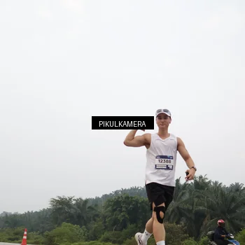 Runner Photo 7402463