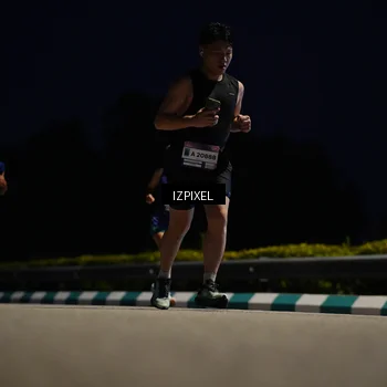 Runner Photo 7402502