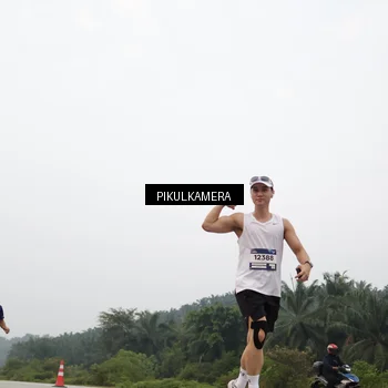 Runner Photo 7402515