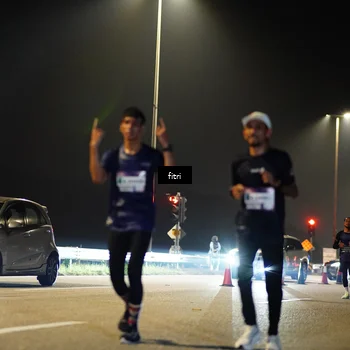 Runner Photo 7402533