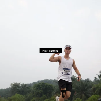 Runner Photo 7402556