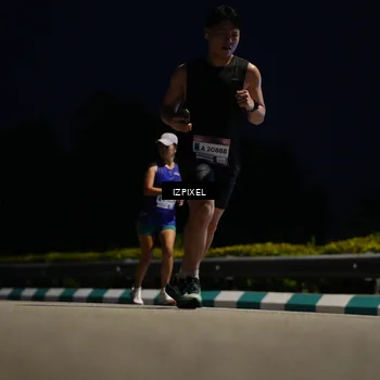Runner Photo 7402576