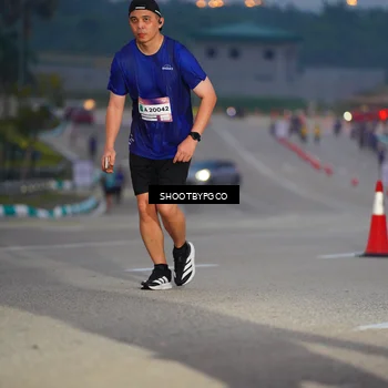 Runner Photo 7402635