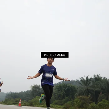 Runner Photo 7402655