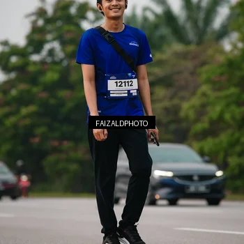 Runner Photo 7402669