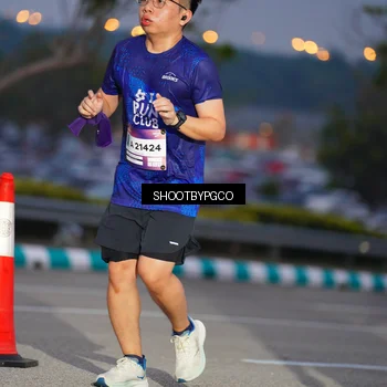 Runner Photo 7402776