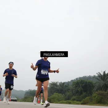 Runner Photo 7402777