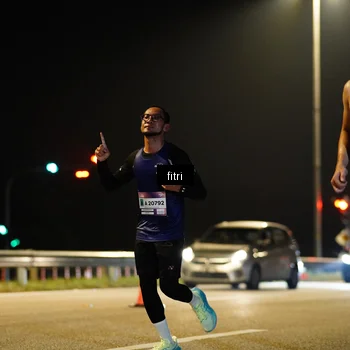 Runner Photo 7402789