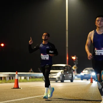 Runner Photo 7402795
