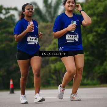 Runner Photo 7402818