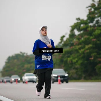 Runner Photo 7402829
