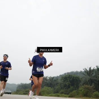 Runner Photo 7402838