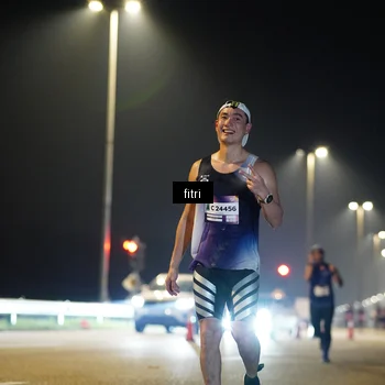 Runner Photo 7402882
