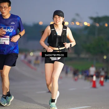 Runner Photo 7402884