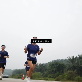 Runner Photo 7402896