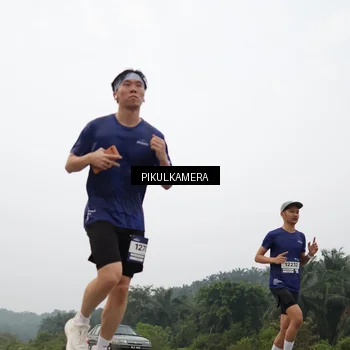 Runner Photo 7402943