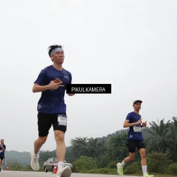 Runner Photo 7402945