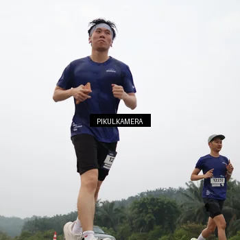 Runner Photo 7403014