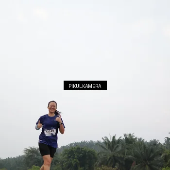 Runner Photo 7403032