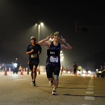 Runner Photo 7403049