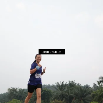 Runner Photo 7403077