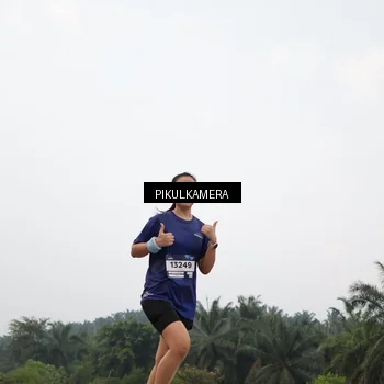 Runner Photo 7403144