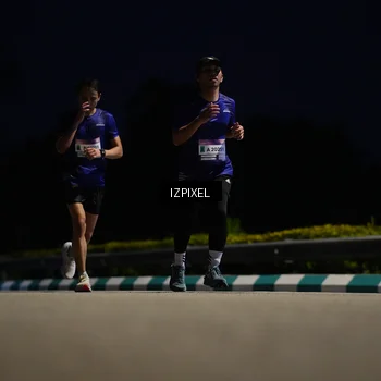 Runner Photo 7403154