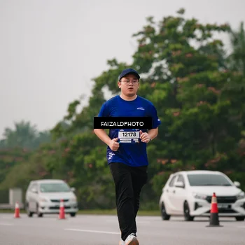 Runner Photo 7403166