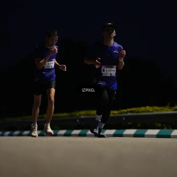 Runner Photo 7403170
