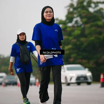 Runner Photo 7403290
