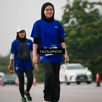 Runner Photo 7403315