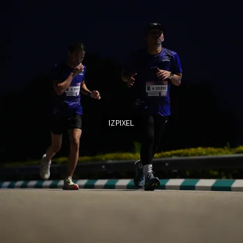 Runner Photo 7403359