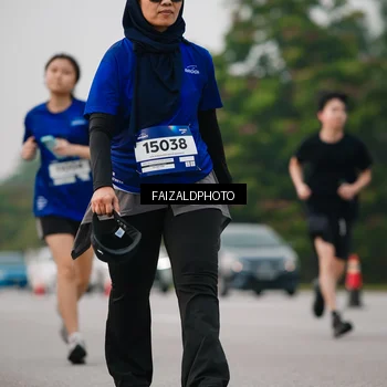 Runner Photo 7403364